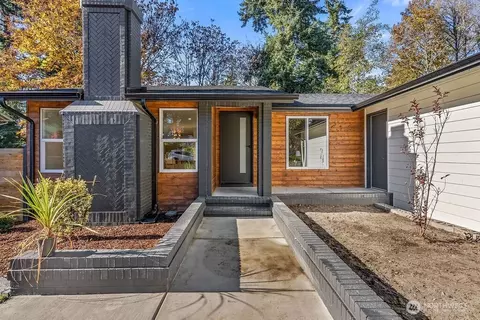 33103 30th Ave SW, Federal Way, WA 98023