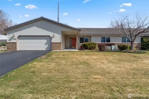 1380 Eastmont Ave #1301, East Wenatchee, WA 98802