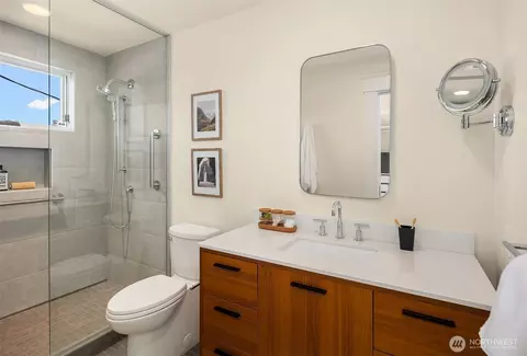 Bath - 1111 19th Ave E, Seattle, WA 98112 photo 5 of 5