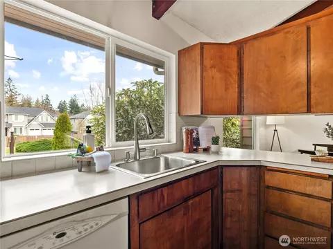Kitchen - 725 232nd St SE, Bothell, WA 98021 photo 1 of 2
