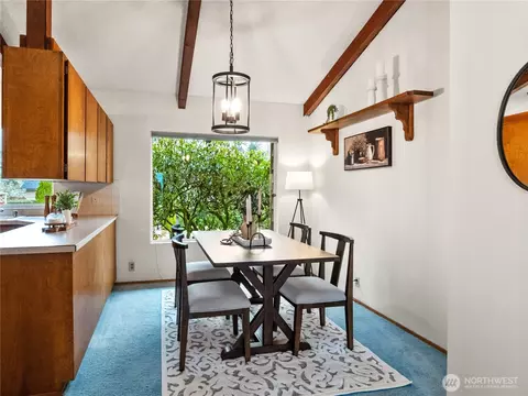 Dining - 725 232nd St SE, Bothell, WA 98021 photo 1 of 2