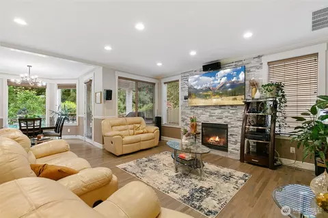 11151 NE 162nd St, Bothell, WA 98011 photo 3