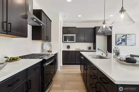 Kitchen - 3195 Roosevelt Ave, Enumclaw, WA 98022 photo 1 of 4