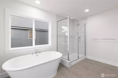 Bath - 3195 Roosevelt Ave, Enumclaw, WA 98022 photo 5 of 5