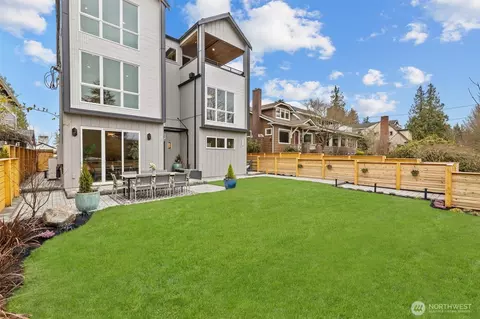 8326 32nd Ave NW, Seattle, WA 98117