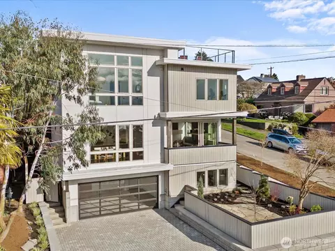 3420 NW 67th St, Seattle, WA 98117