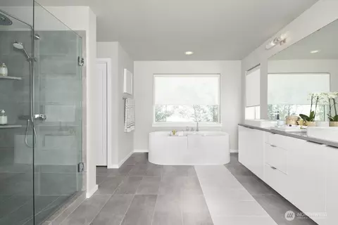 Bath - 5717 160th St SW, Edmonds, WA 98026 photo 1 of 2