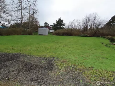 1663 First Ave, Grayland, WA 98547