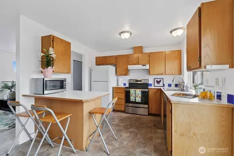 Kitchen - 314 Broadway Blvd, Algona, WA 98001 photo 1 of 3