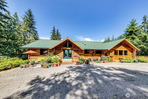 64 Chasewood Dr, Port Angeles, WA 98363