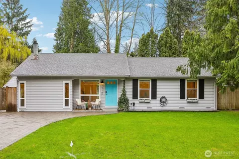 9831 NE 128th St, Kirkland, WA 98034