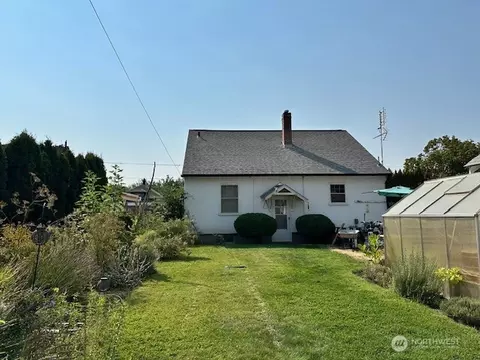 Exterior - 511 E Chestnut St, Walla Walla, WA 99362 photo 13 of 13