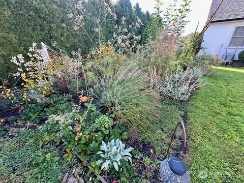 Exterior - 511 E Chestnut St, Walla Walla, WA 99362 photo 8 of 13