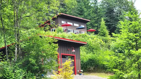 35333 Patriot Ln, Mount Vernon, WA 98274