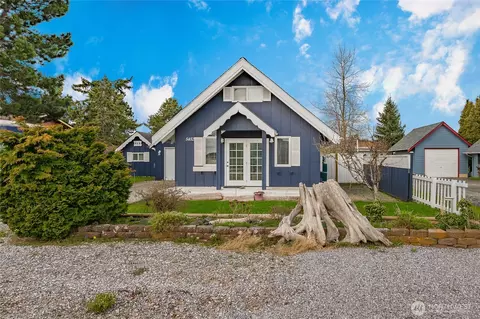 5452 Tsawwassen Loop, Blaine, WA 98230