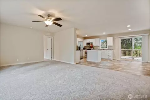 650 Wilson Way, Grapeview, WA 98546 photo 5