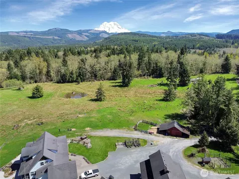 44002 161st Ave E, Eatonville, WA 98328
