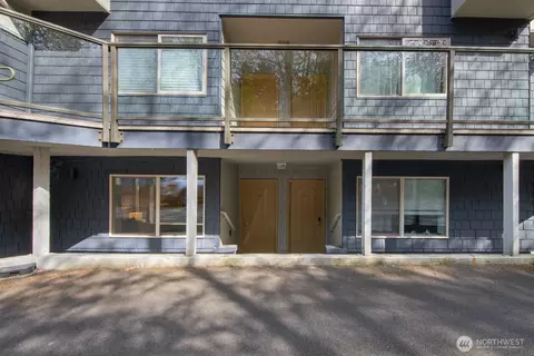 7309 Sand Point Way NE #B835, Seattle, WA 98115