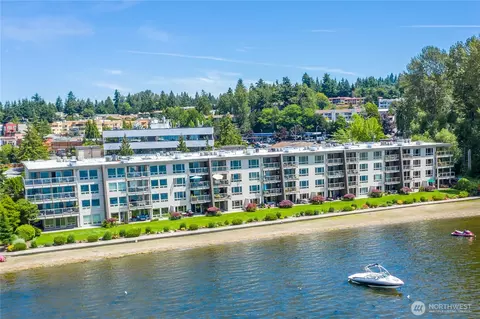 9727 NE Juanita Dr #410, Kirkland, WA 98034