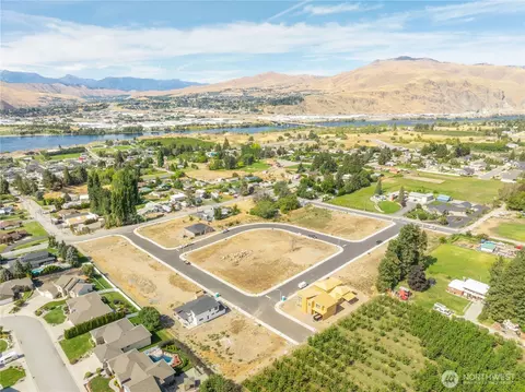 3284 NW Brianna Ave, East Wenatchee, WA 98802