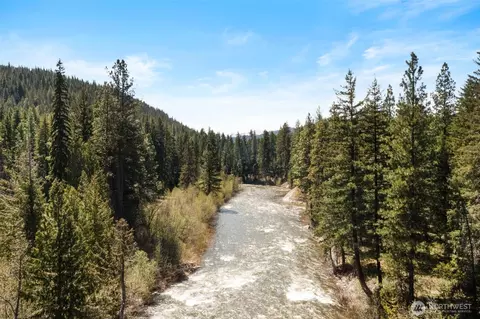 2514 Kinnikinnick Dr, Leavenworth, WA 98826