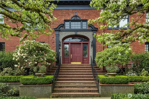 941 11th Ave E #1, Seattle, WA 98102
