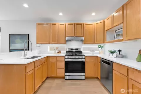 Kitchen - 125 20th Ave E #B, Seattle, WA 98112 photo 2 of 3