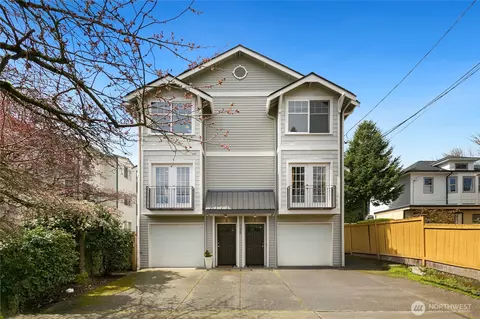125 20th Ave E #B, Seattle, WA 98112