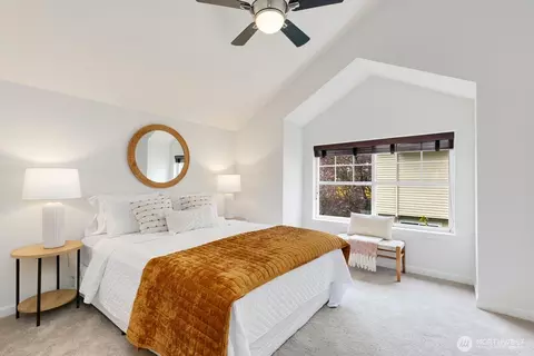 Bedroom - 125 20th Ave E #B, Seattle, WA 98112 photo 1 of 3