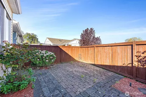 Exterior - 7413 144th Ave E, Sumner, WA 98390 photo 5 of 6