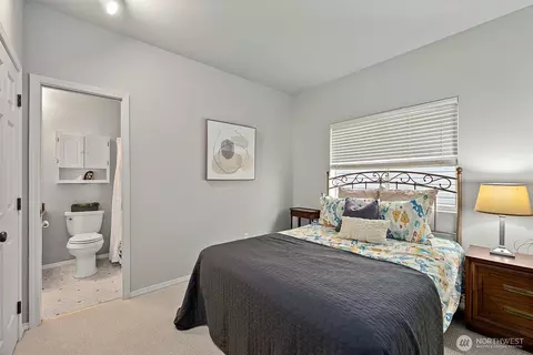 Bedroom - 7413 144th Ave E, Sumner, WA 98390 photo 4 of 4