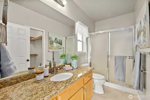 Bath - 7413 144th Ave E, Sumner, WA 98390 photo 1 of 2