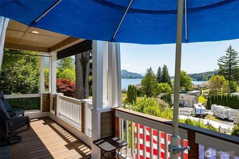 921 Autumn Ln #206, Bellingham, WA 98229