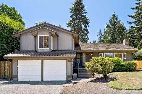 11731 SE 65th St, Bellevue, WA 98006