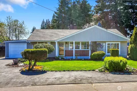 1241 N 173rd St, Shoreline, WA 98133