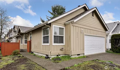 6292 Sunny Ln SE, Lacey, WA 98503