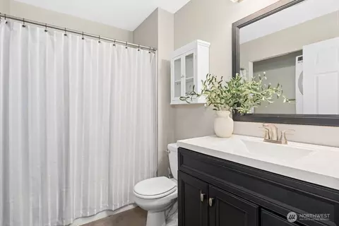 Bath - 15300 112th Ave NE #C102, Bothell, WA 98011 photo 1 of 2