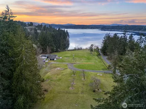 3125 46th Ave NW, Olympia, WA 98502