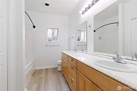 Bath - 27615 36th Ave E, Spanaway, WA 98387 photo 1 of 3