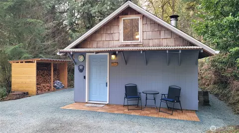 9134 W Pressentin Dr, Concrete, WA 98237