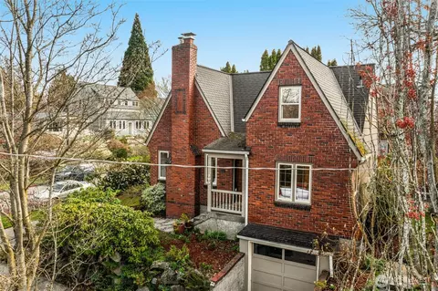 101 NE 51st St, Seattle, WA 98105