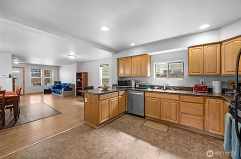 2316 Cedar St, Everett, WA 98201 photo 8