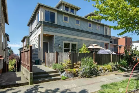 1729 13th Ave S #B, Seattle, WA 98144