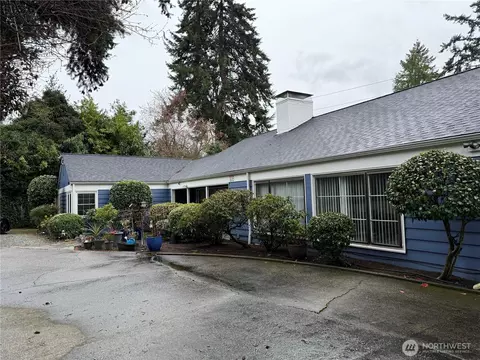 808 91st Ave NE, Bellevue, WA 98004