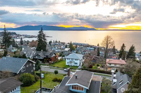 505 15th St, Bellingham, WA 98225
