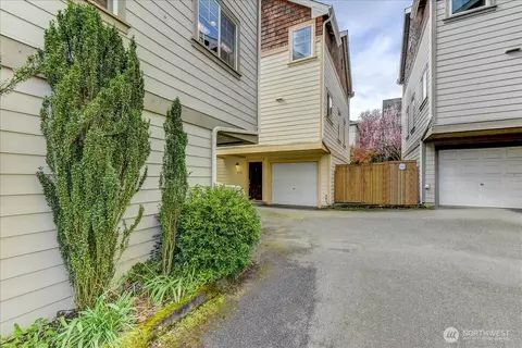 8517 Interlake Ave N #B, Seattle, WA 98103
