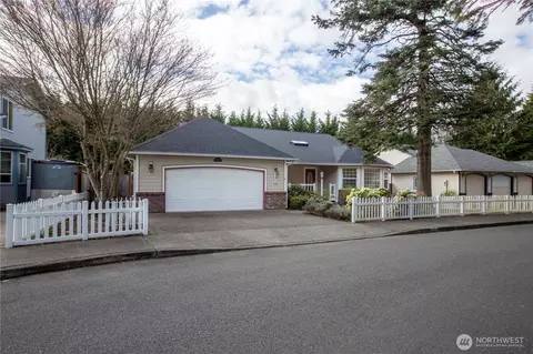 1711 Redwood Pl SE, Olympia, WA 98501