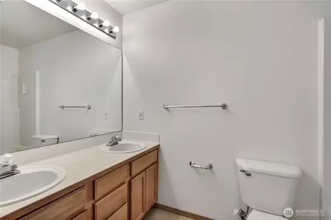 Bath - 207 Icey St SW, Orting, WA 98360 photo 1 of 2