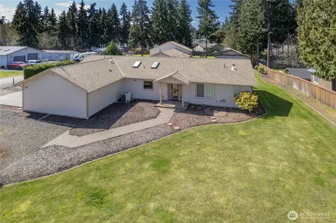 22 W 3rd St, Port Hadlock, WA 98339
