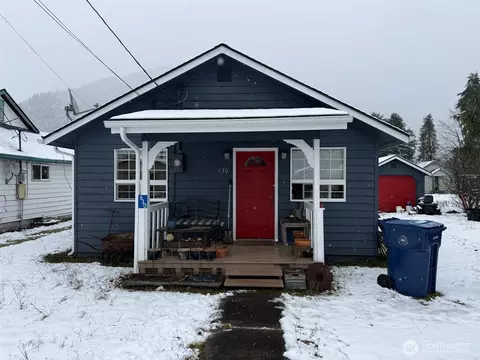 630 Emens Ave S, Darrington, WA 98241